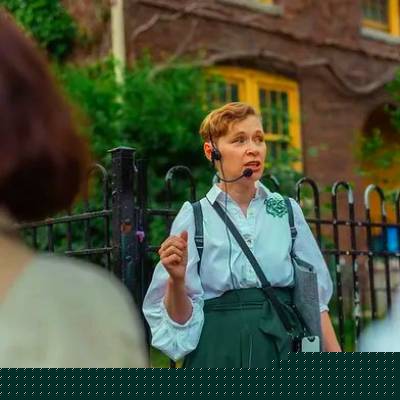 Cabbagetown walk with a medical twist